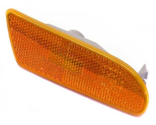 Mercedes Side Marker Light - Passenger Side 220820022164